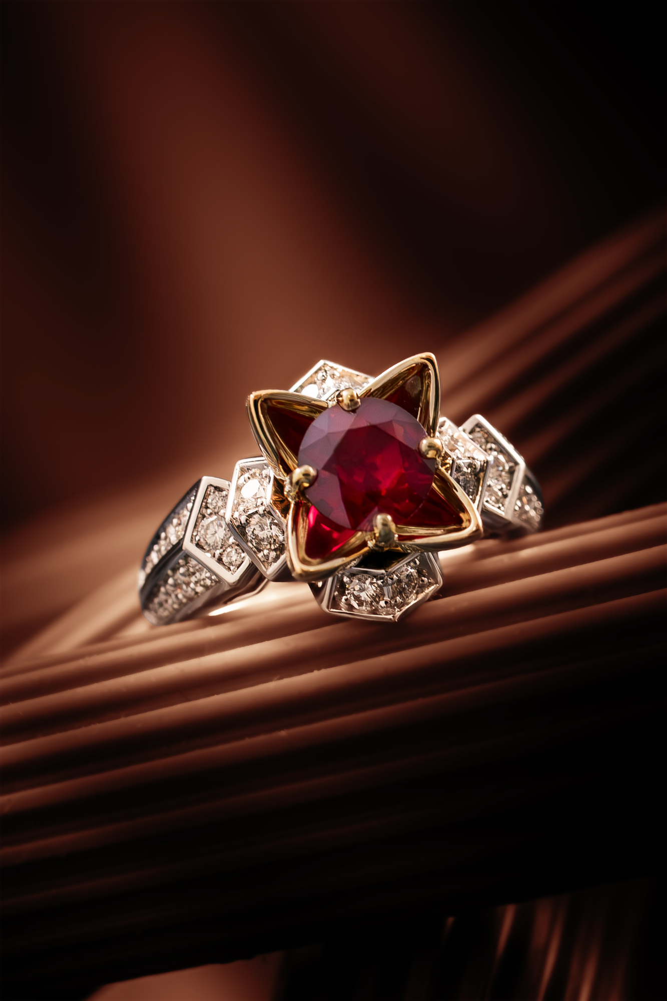 Кольцо с рубином 1.0ct
