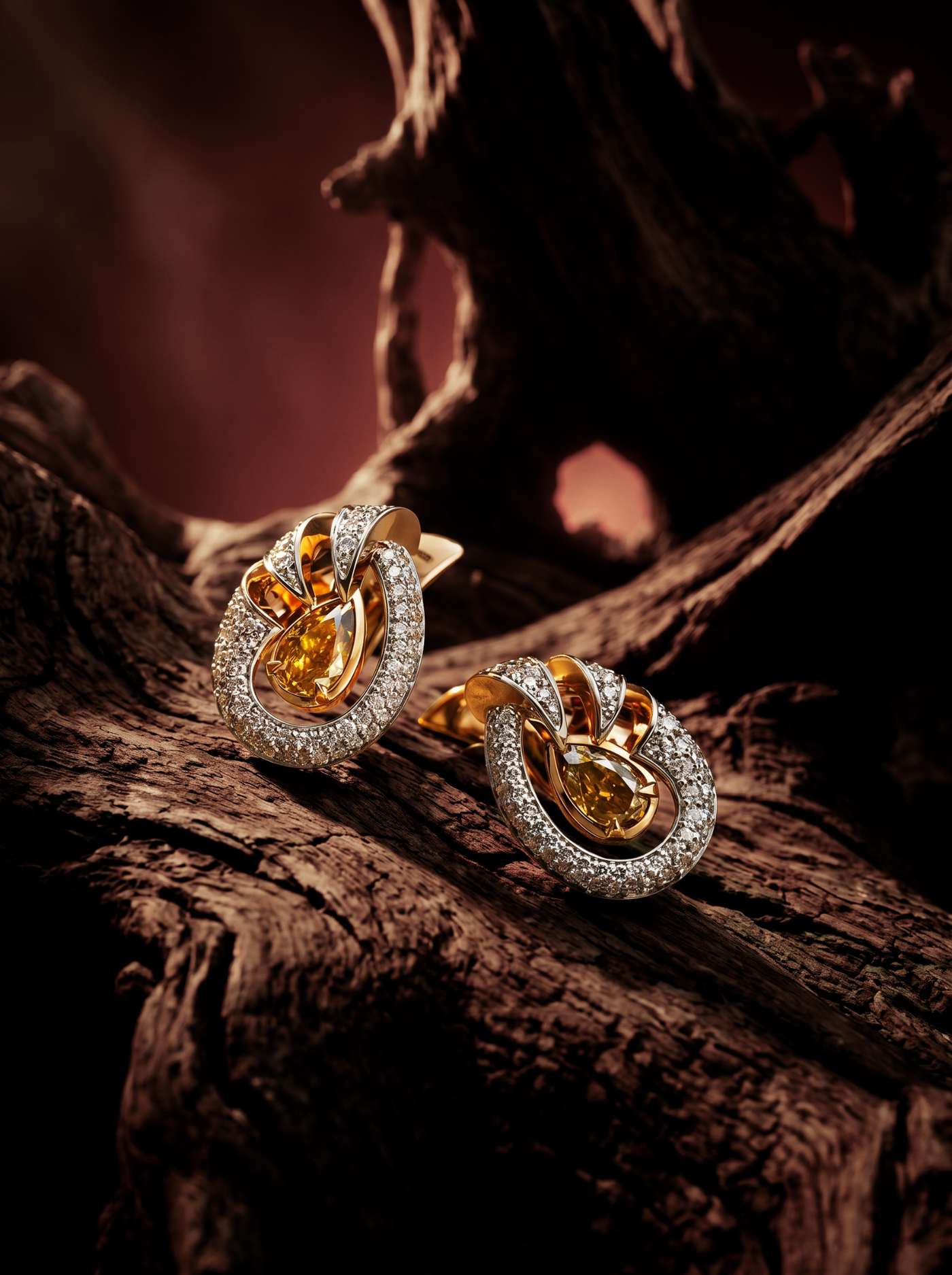 Серьги с коньячными бриллиантами 1.0 ctw