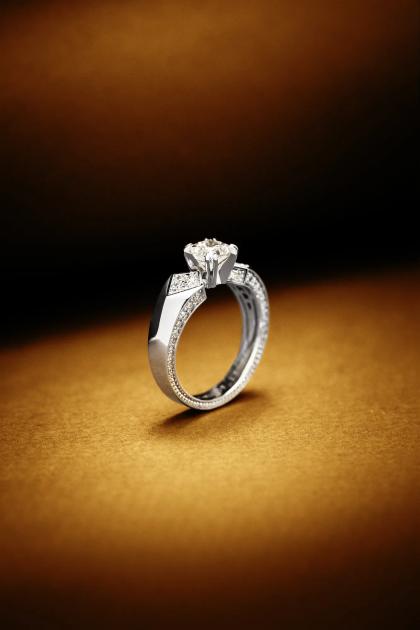 Кольцо «Выбор» с бриллиантом — фото 3