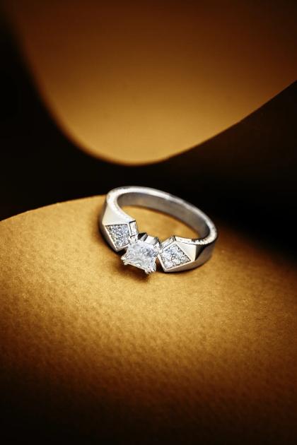 Кольцо «Выбор» с бриллиантом , ring, white-gold, с diamond, GRIGOF